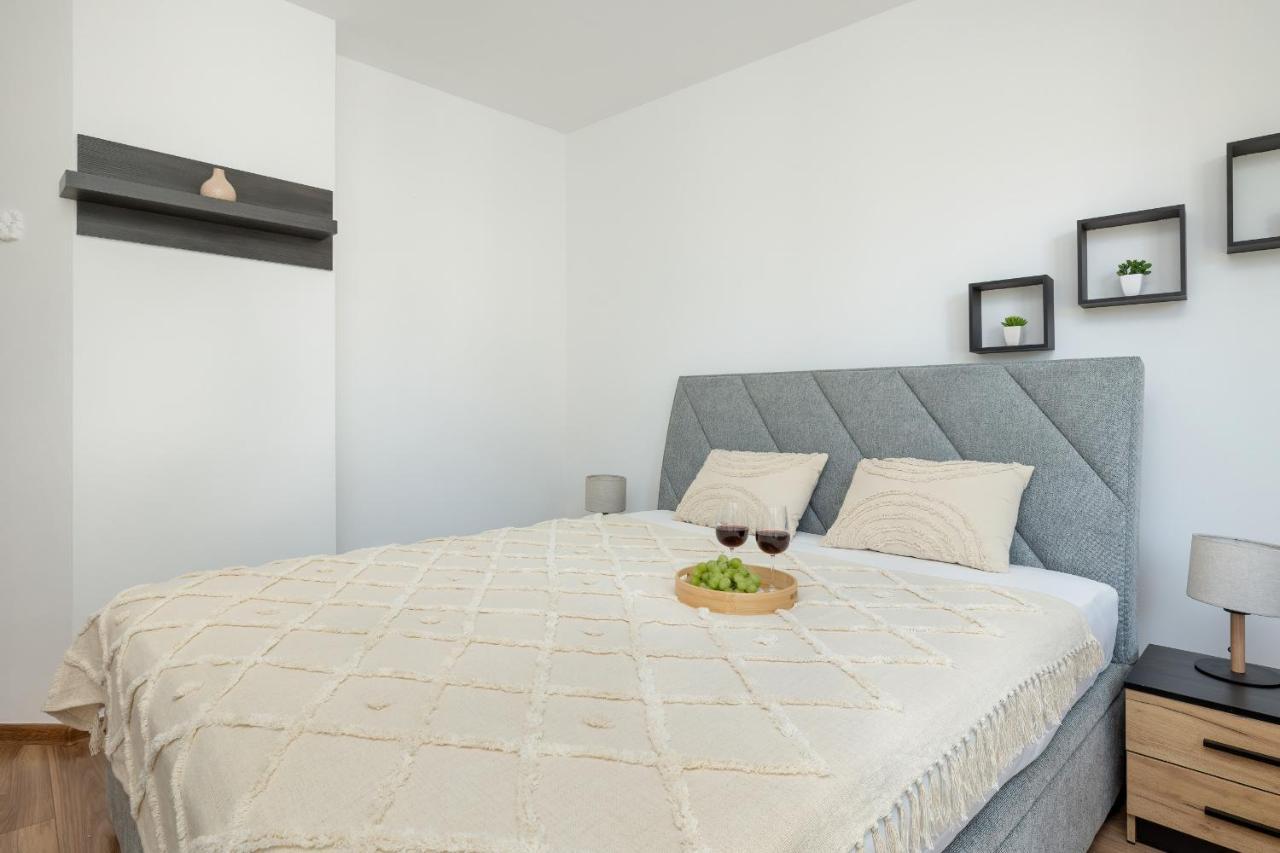 Bright & Spacious Family Apartment In Miedzyzdroje With Parking And 3 Balconies By Noclegi Renters 外观 照片