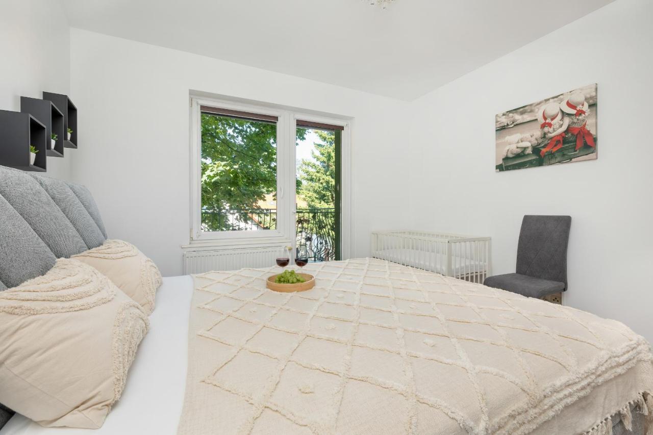 Bright & Spacious Family Apartment In Miedzyzdroje With Parking And 3 Balconies By Noclegi Renters 外观 照片